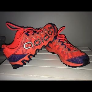 Adidas Vigkor shoes